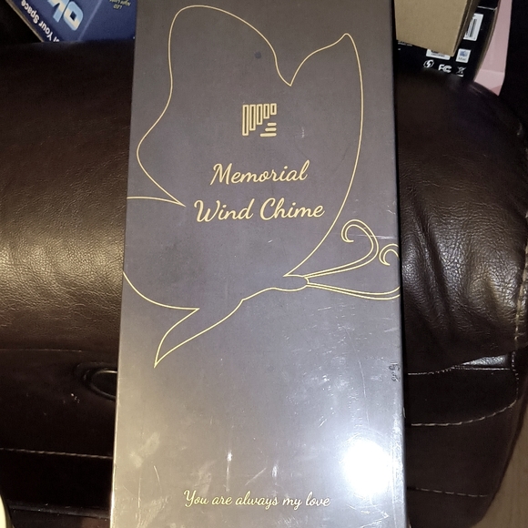 NIB, unopened Memorial Wind Chime - Picture 1 of 5